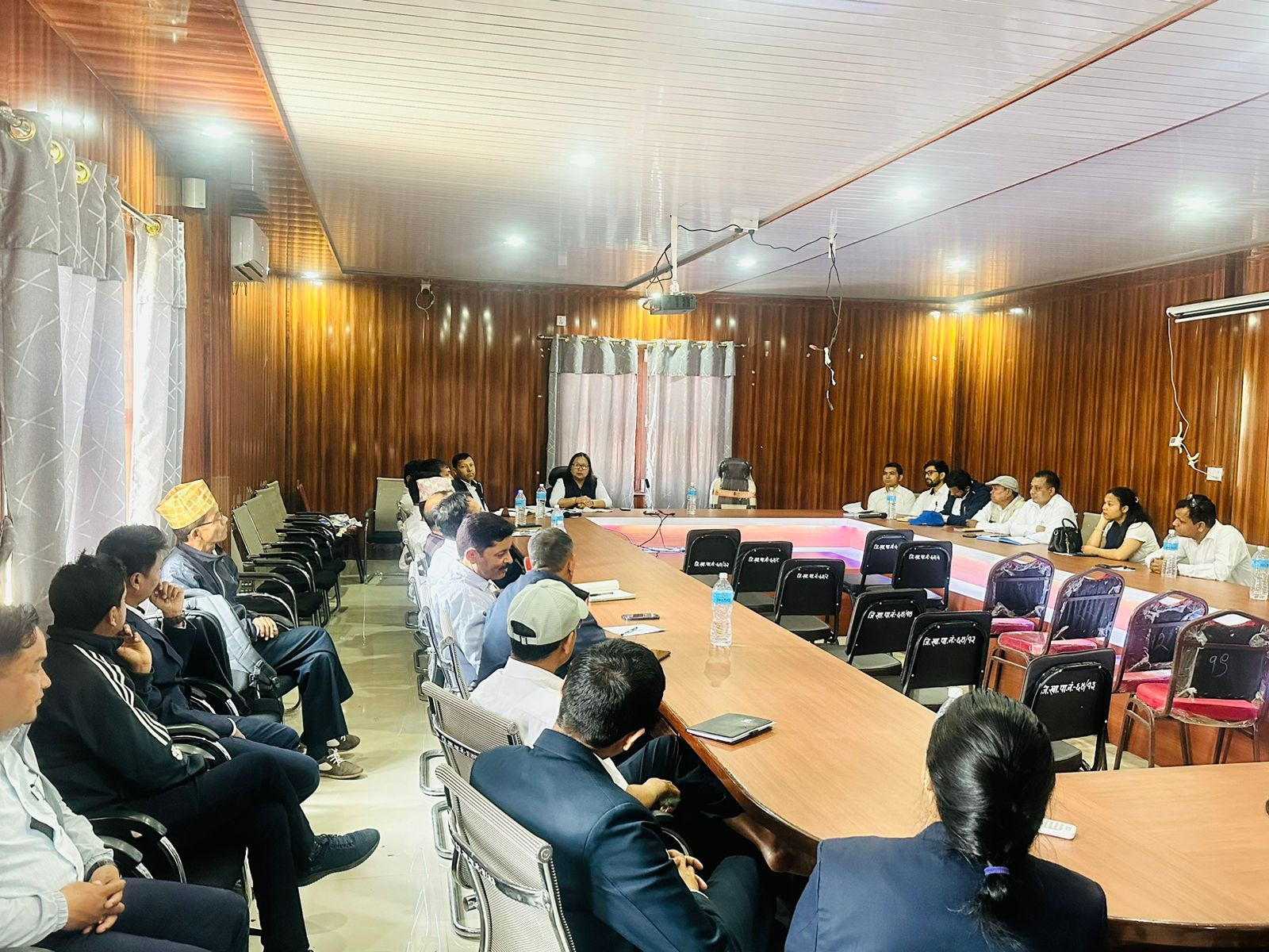 मिति २०८०/१२/२५ गतेका दिन सूचना अधिकारीहरुको बैठक सम्पन्न भएको छ ।